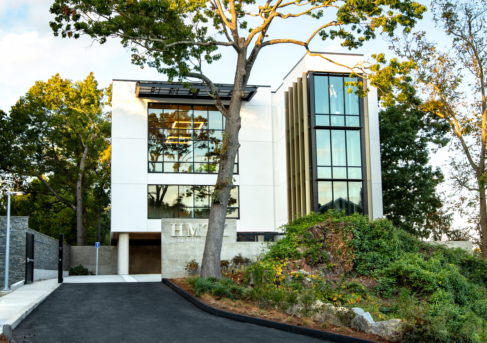 House Up on the Hill: The Revolutionary HMTX Headquarters (Webinar)