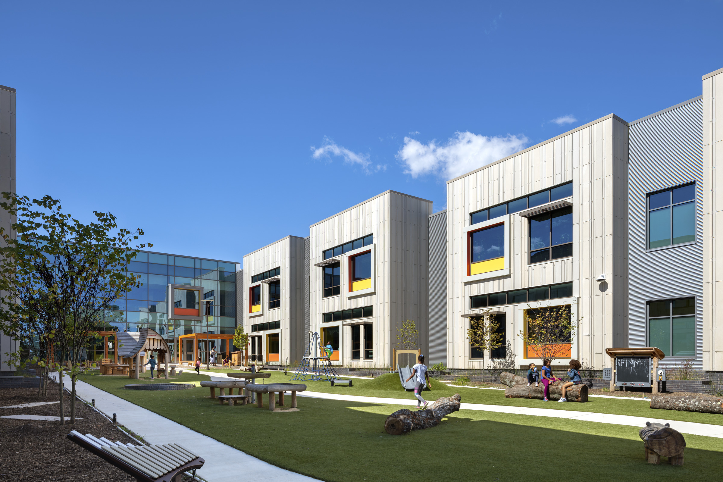 John Lewis ES_007926000J_Photo Ext Courtyard Overall_mr - Living Future