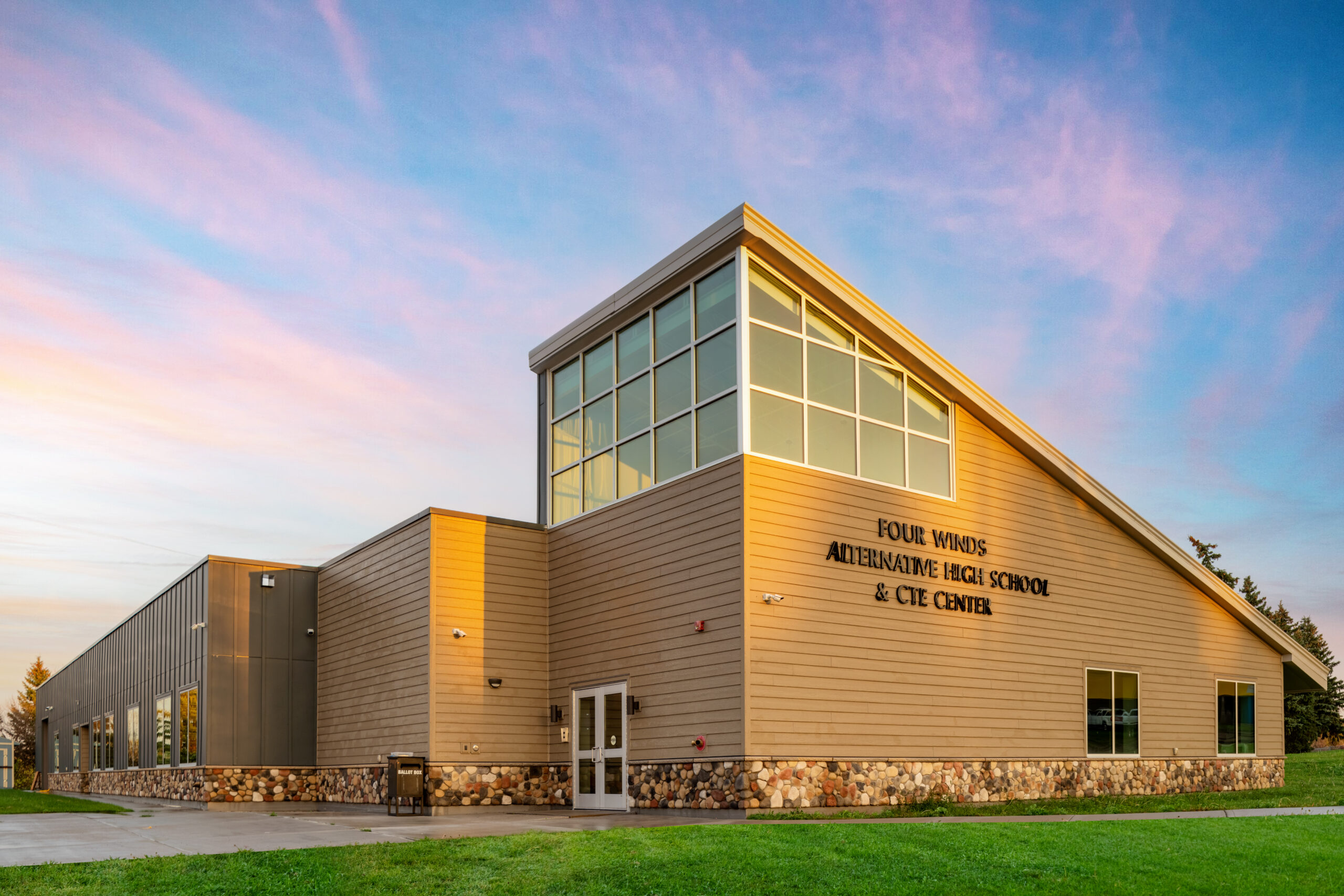 Four Winds Alternative and CTE High School